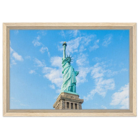 Statue of Liberty | New York City | City Wall art print - Framed Canvas - 30x45 cm / 12x18″ - Wood frame